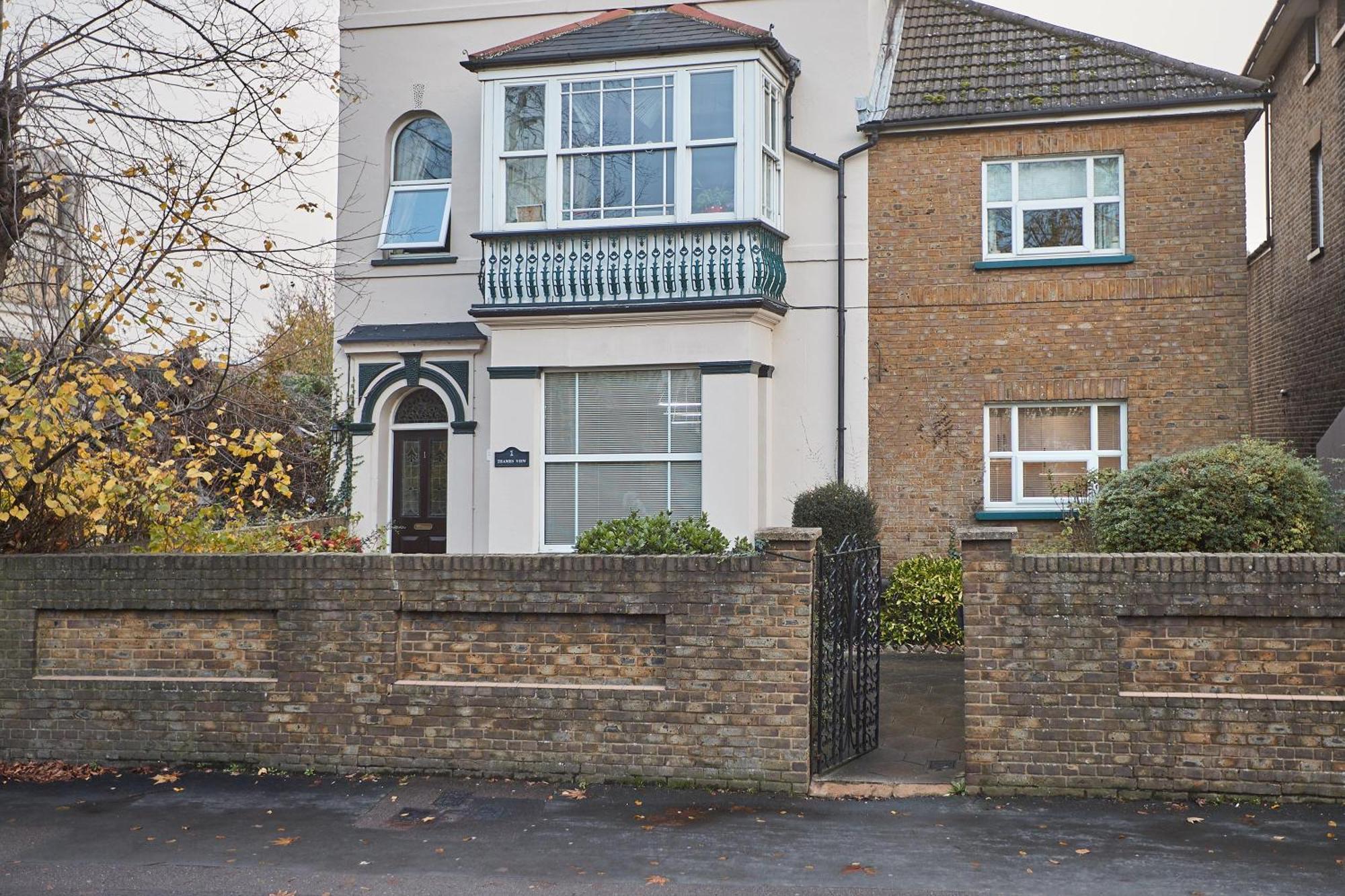 Host & Stay - Thamesview Staines-upon-Thames Exteriér fotografie